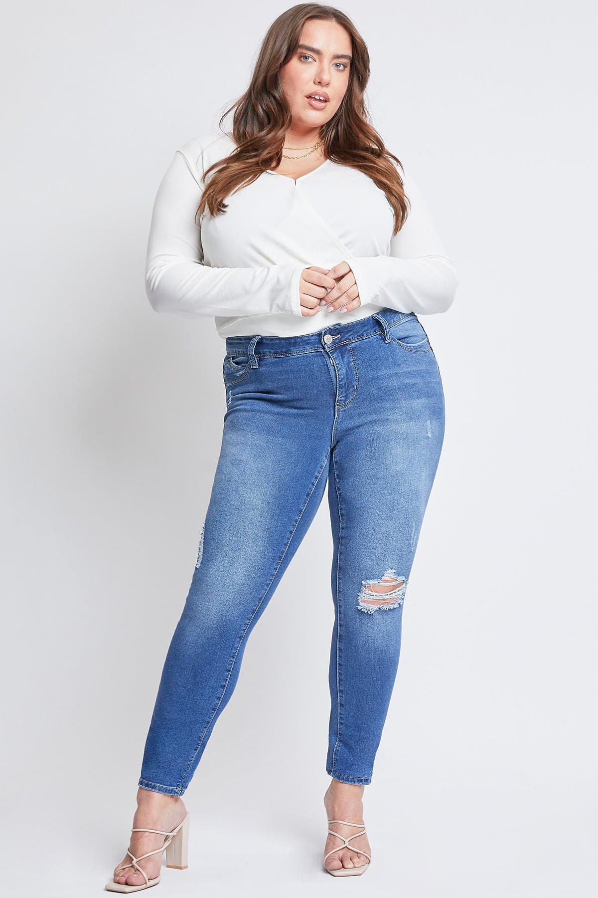 Womens Plus Size Sustainable Wannabettabutt Mid Rise Skinny Jeans From Royalty For Me Ymi Jeans 9089