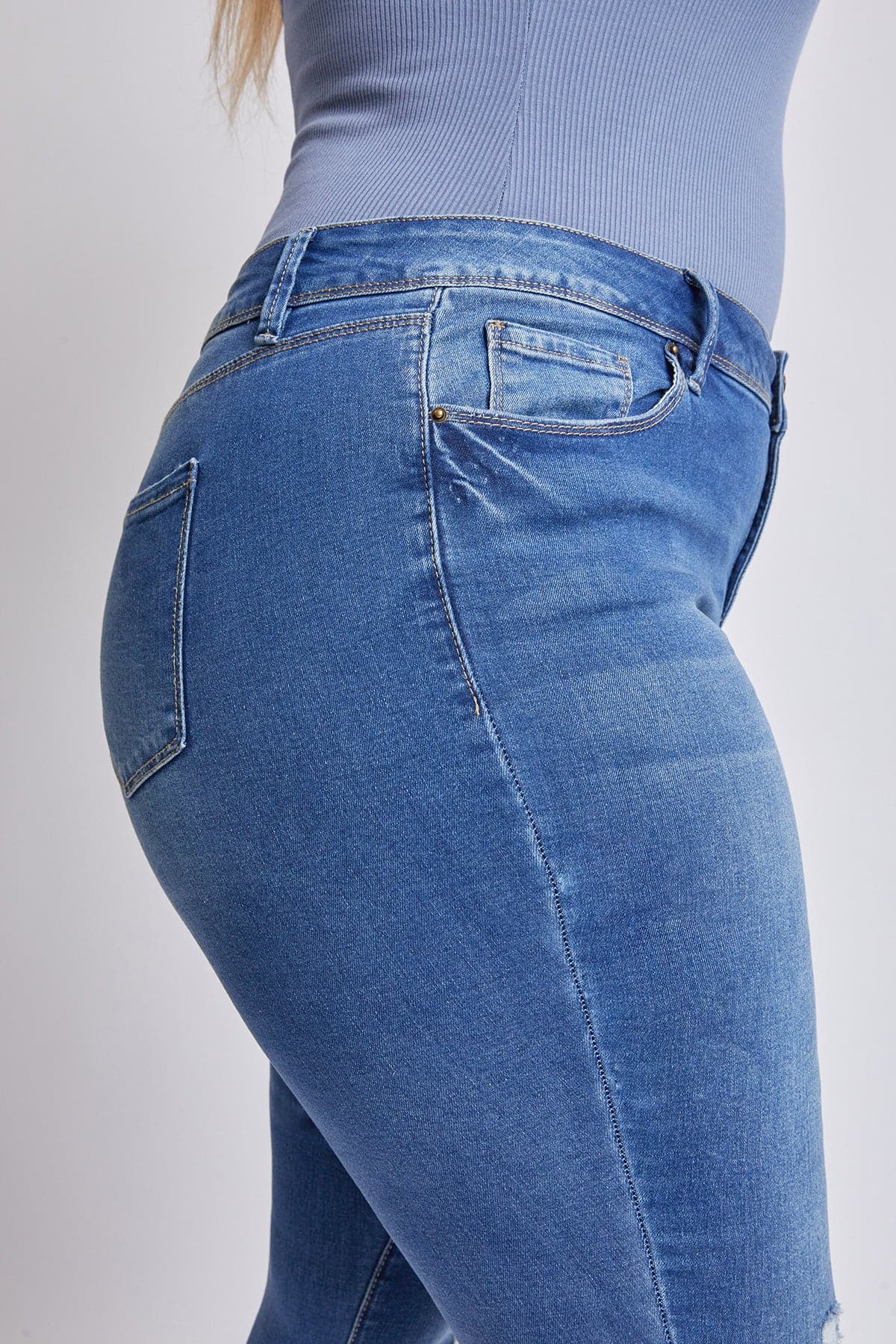 Plus Size Women's Essential  Skinny Jeans