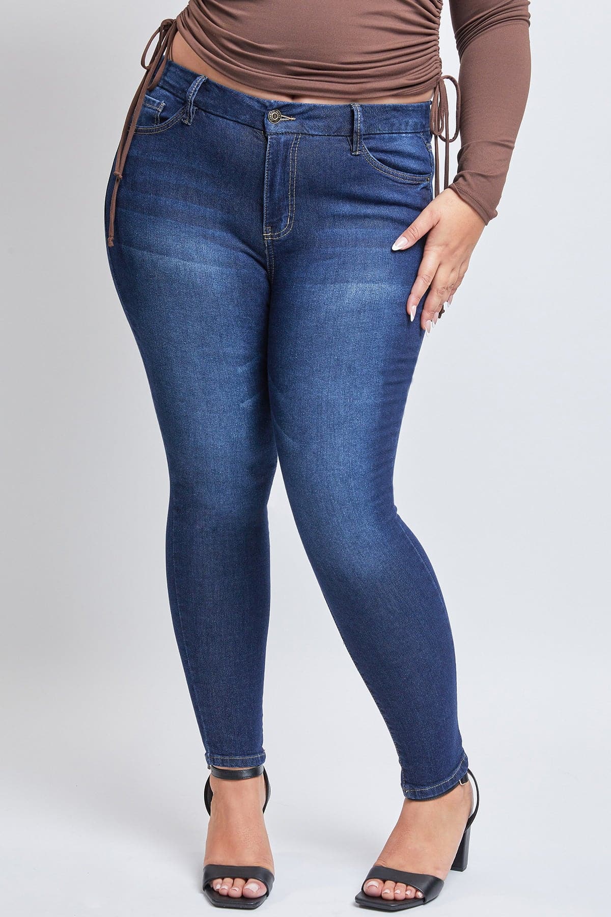 Women's Plus Size Sustainable Curvy Fit  Skinny Jeans