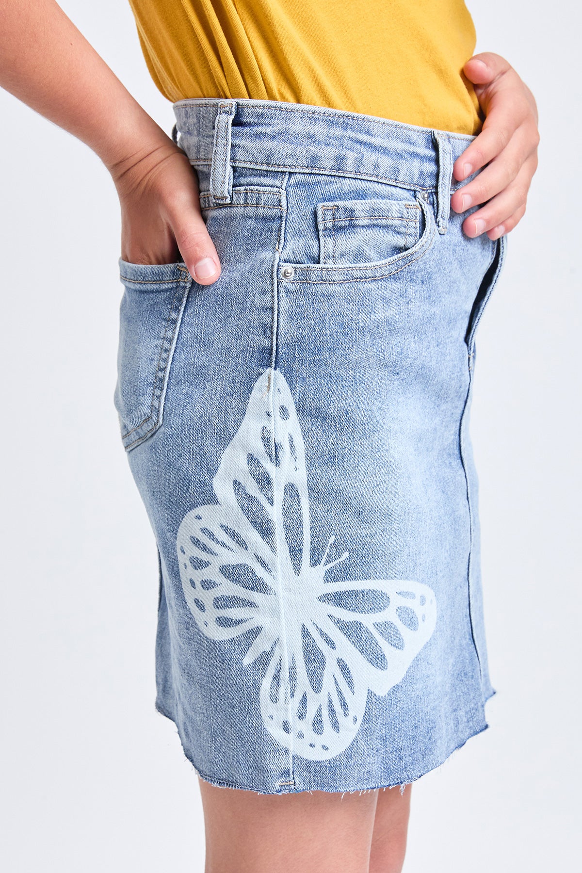 Girls Butterfly Print Raw Hem Mini Denim Skirt