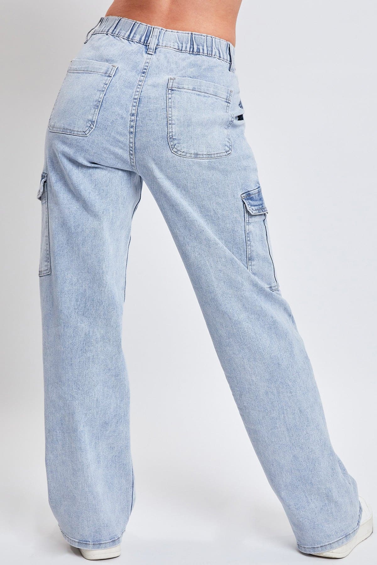 Women’s Straight Leg Cargo Jeans