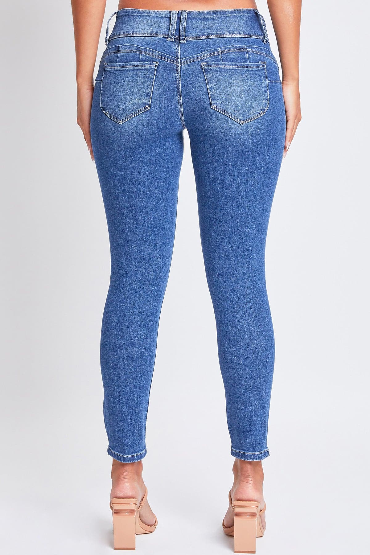Women's Sustainable WannaBettaButt 3 Button Skinny Jeans
