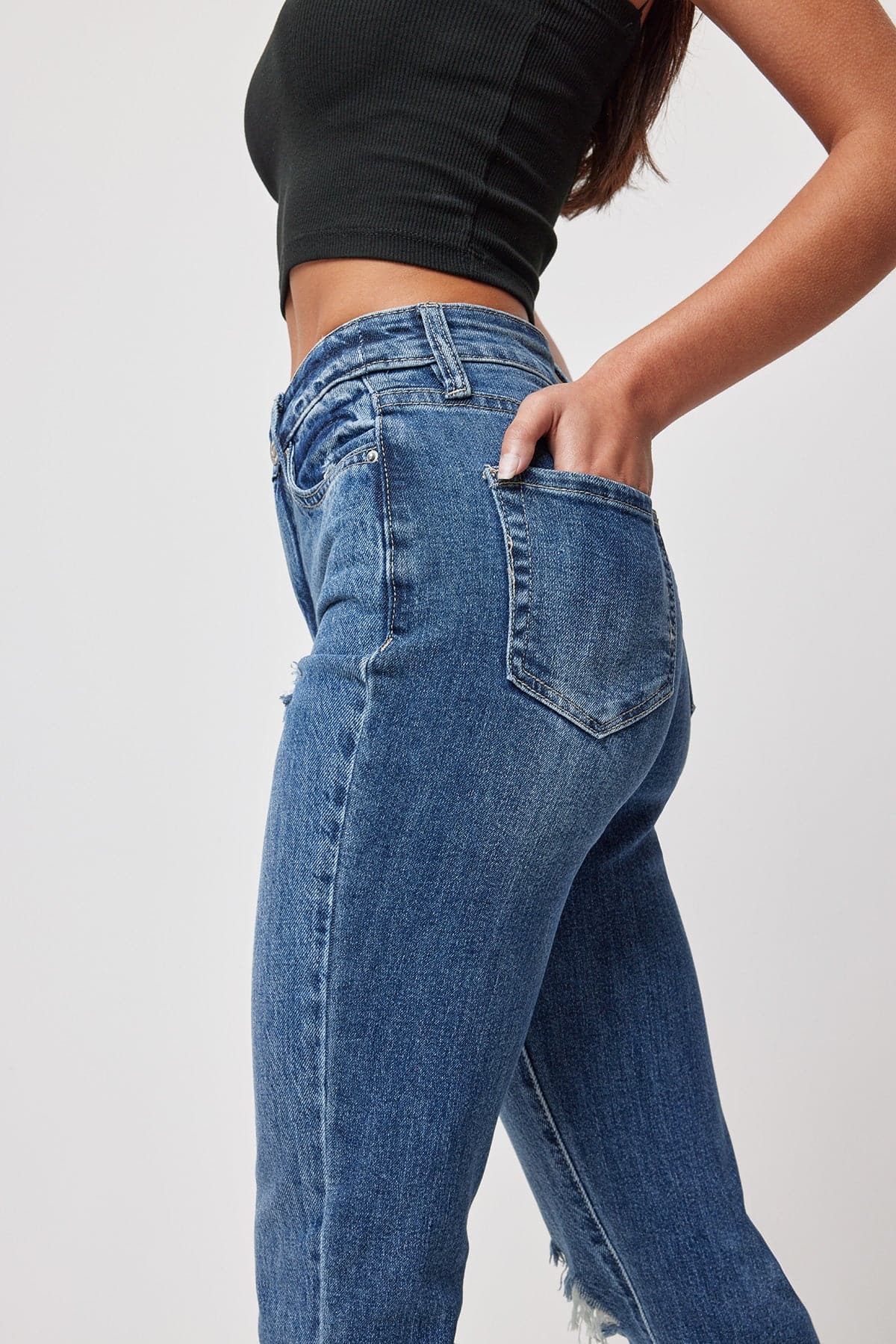 Women's Dream  Frayed Slim Straight Jeans