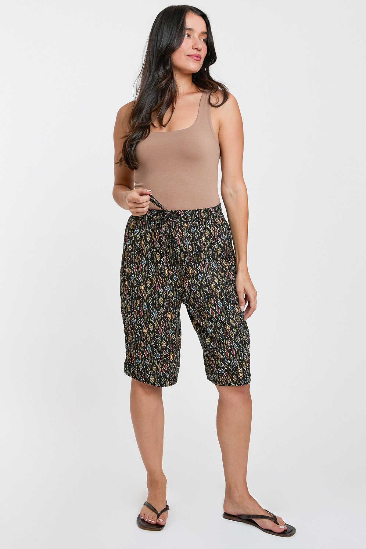 Women's Elastic Waist Bermuda With Patch Pockets