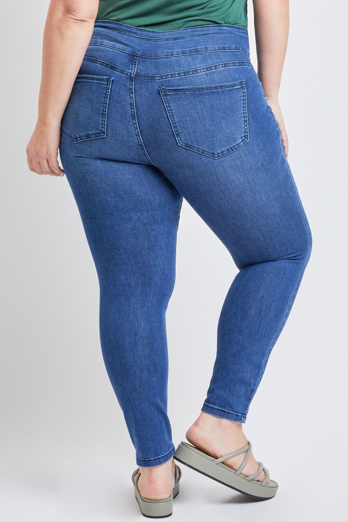 Women's Plus Size Sustainable Stacked Waistband Skinny Jeans
