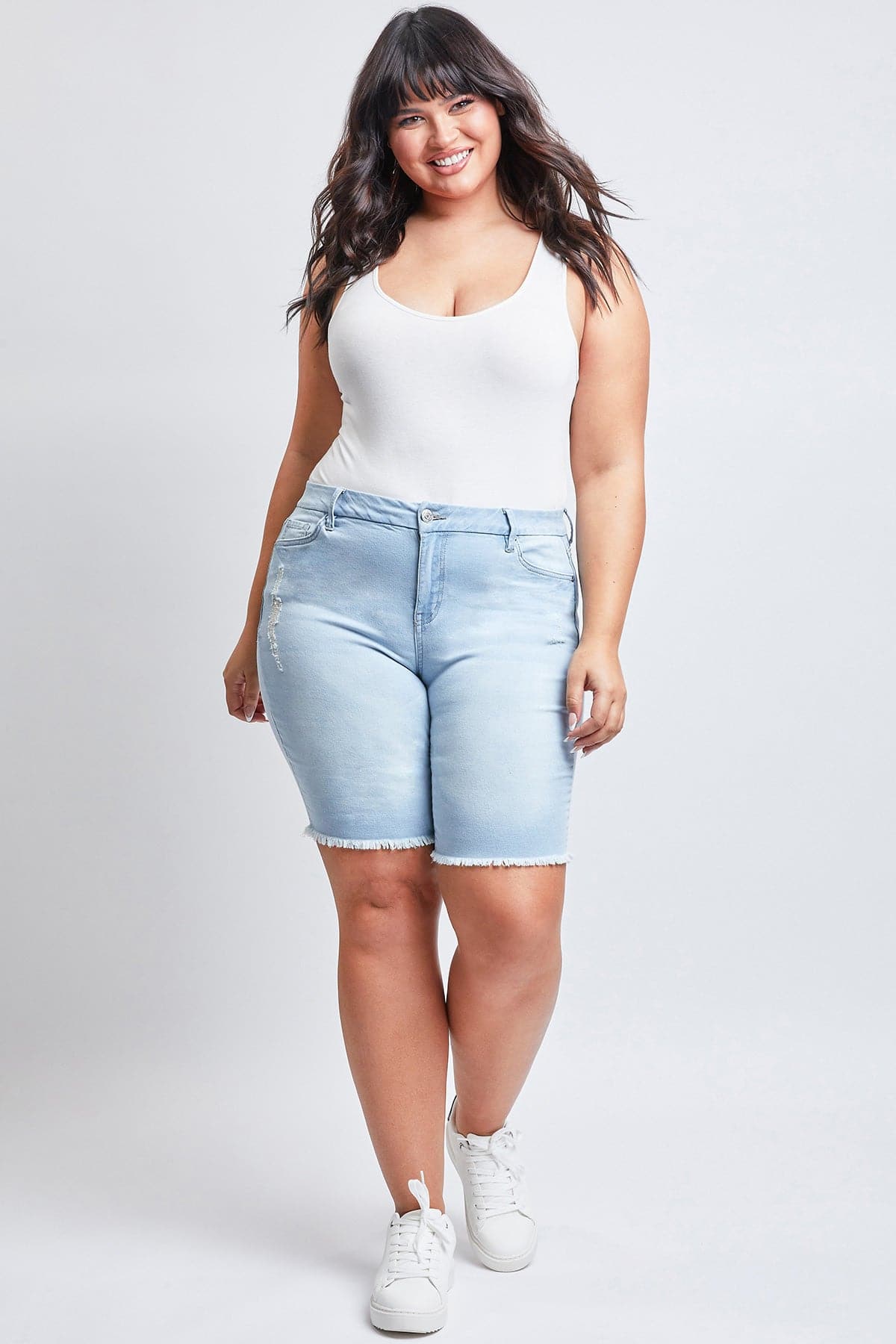 Women's Plus Size Curvy Fit  Bermuda Shorts With Fray-Sale