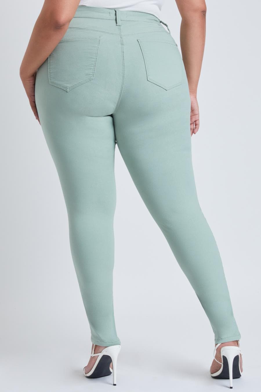 Junior Plus Size Hyperstretch Skinny Jean Ep527931