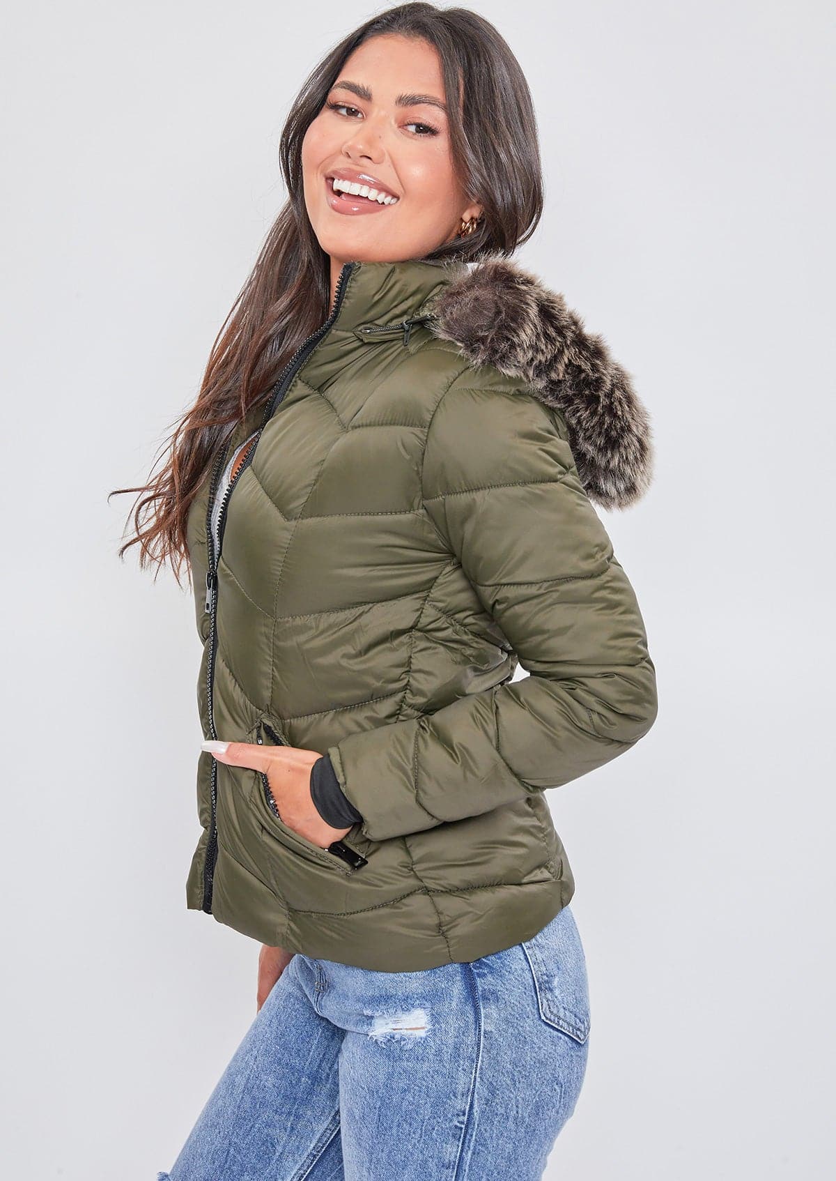 Women's Puffer Jacket With Detachable Faux Fur Hoodie