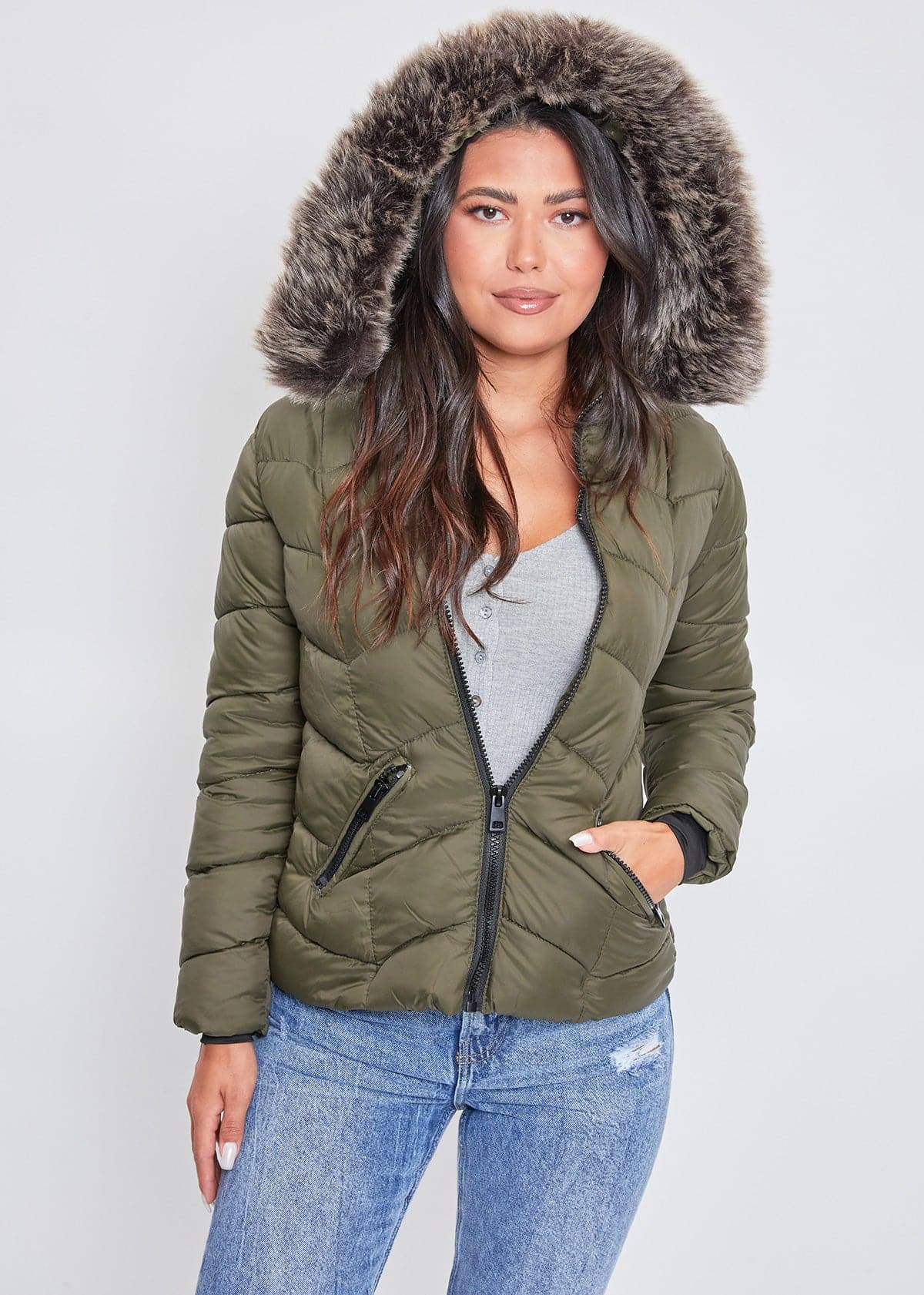 Women's Puffer Jacket With Detachable Faux Fur Hoodie