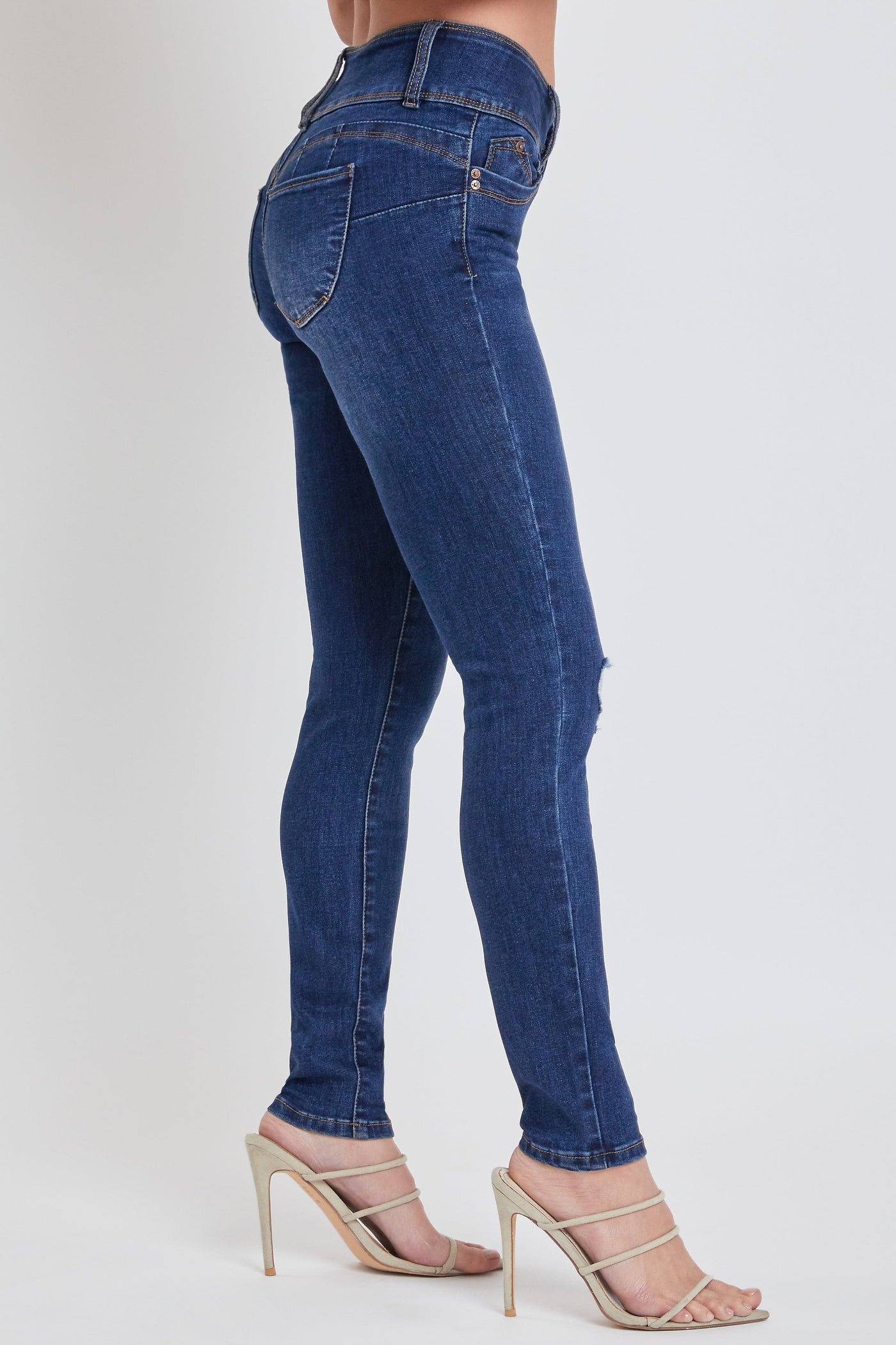 Women's WannaBettaButt 3-Button Skinny Jeans