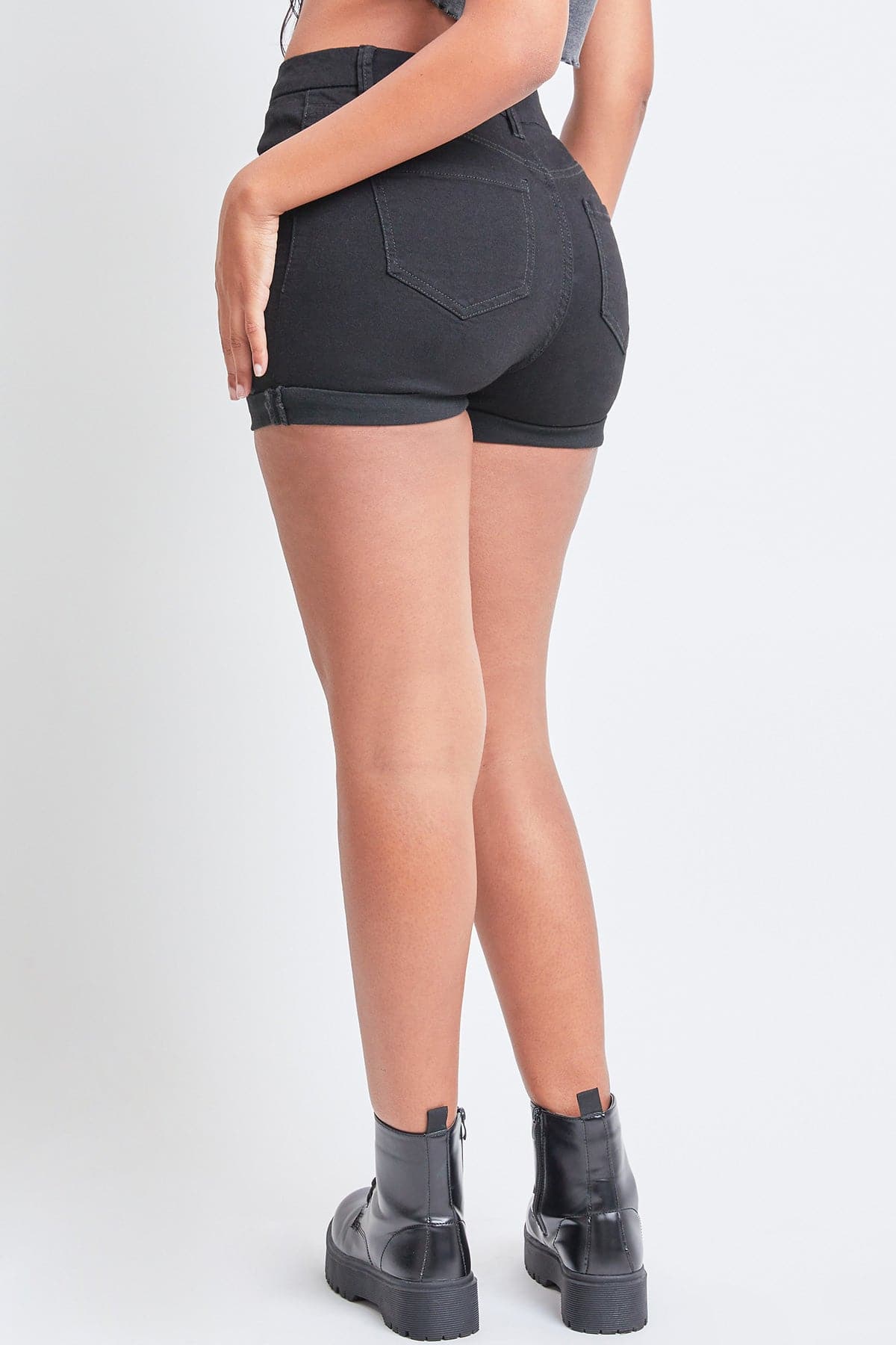 Women's Curvy Fit  Cuffed Shorts